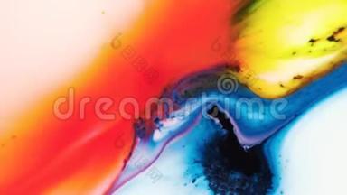 彩虹<strong>涂料</strong>在水中反应，创造奇妙的背景。 流体<strong>艺术</strong>。